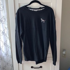 A long sleeve shirt